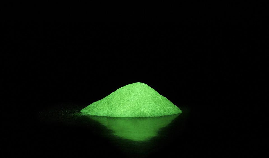 The Luminescent Applications of Glow in the Dark Pigment