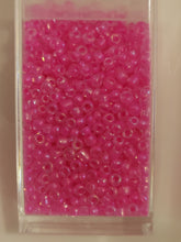 Load image into Gallery viewer, Hot Pink iridescent 47