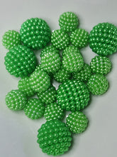 Load image into Gallery viewer, Green pearls pbgb54