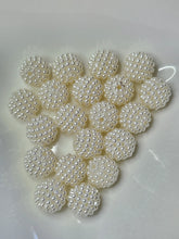 Load image into Gallery viewer, White pearls pbgb55