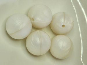 Metallic white sbgb88
