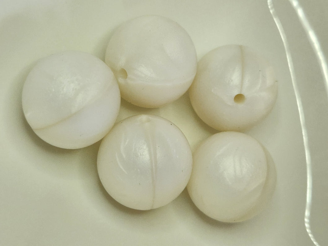 Metallic white sbgb88