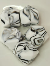 Load image into Gallery viewer, Black &amp; white swirl sbgb92