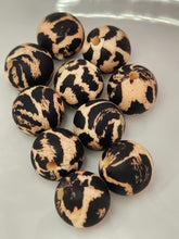 Load image into Gallery viewer, Animal print 8 psbg83