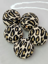 Load image into Gallery viewer, Animal print 9 psbg84
