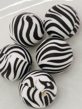 Load image into Gallery viewer, Animal print 11 psbg86