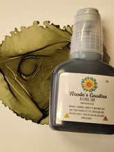 Load image into Gallery viewer, Creme de Menthe