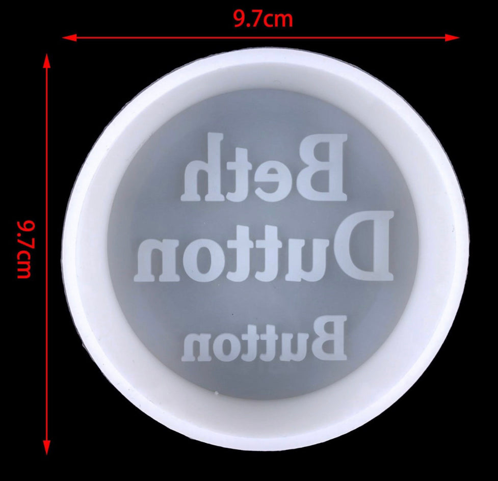 Beth Dutton button 2814