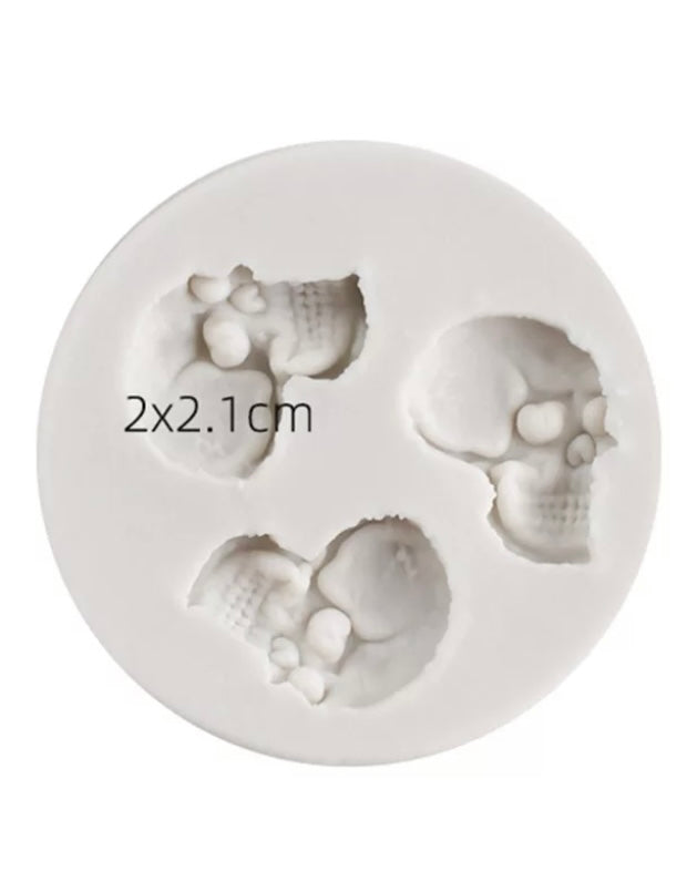 3 Skulls