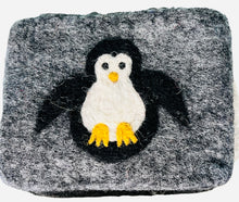 Load image into Gallery viewer, Felt change purse