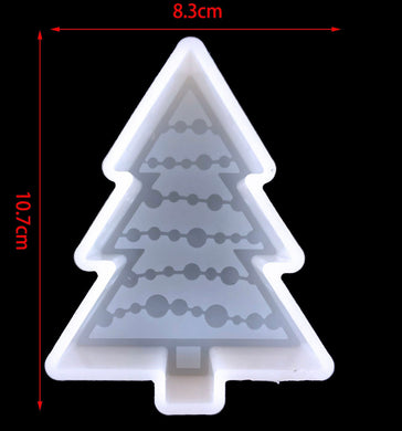 Christmas tree w/ lights 2760